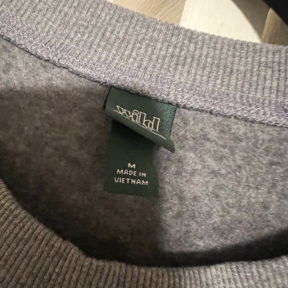 Cropped Crew Neck Sweatshirt - Picture 2 of 3